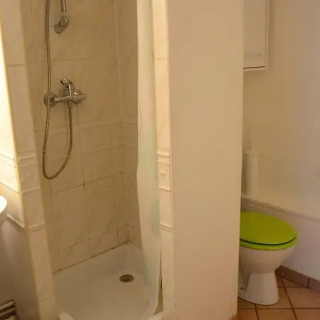 דירה Studio Hypercentre, Au Calme Et Rue Pietonne -3- רואן